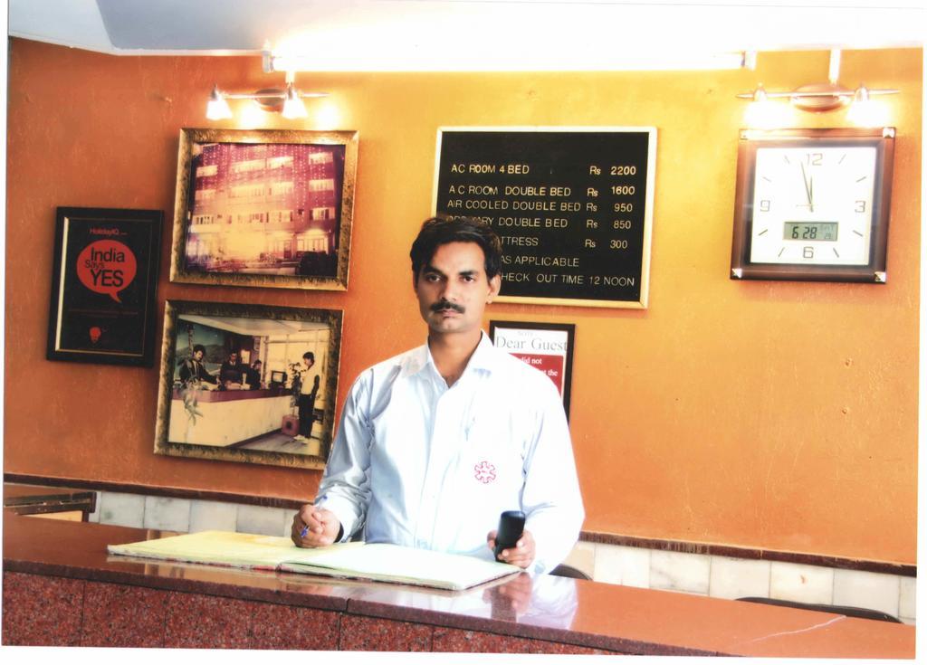 Hotel Mansarover International Haridwār Exterior foto